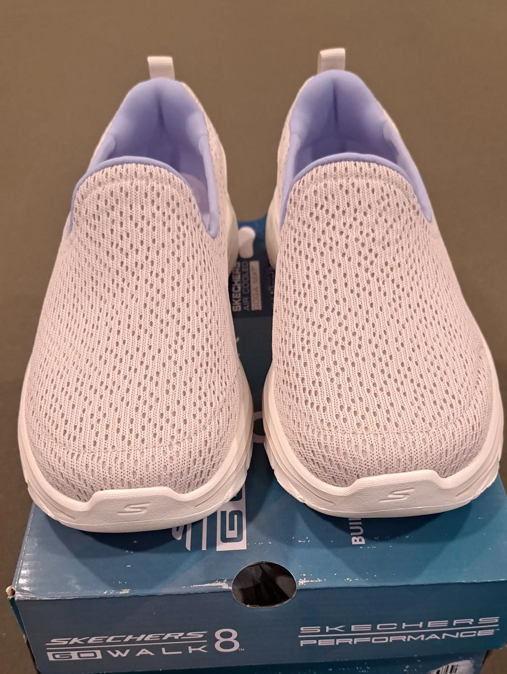 Skechers GO WALK 8 - Julietta - Color: Nutural - Size: Women 8